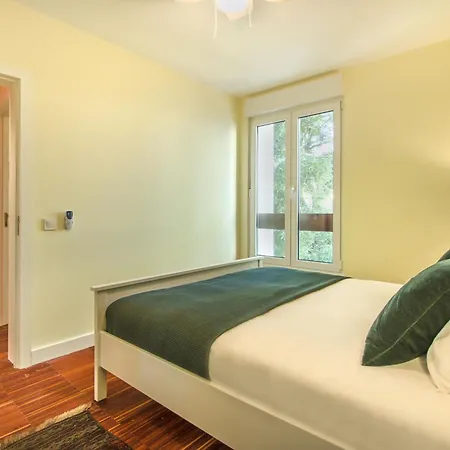 Cascais Calm & Spacious Retreat Appartamento Lisbona